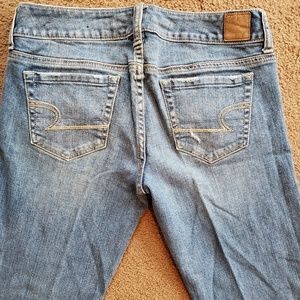 American eagle Jeans size 6